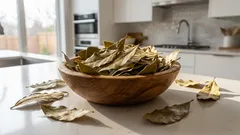 Pomáhá rychleji usnout, odpuzuje škůdce obilí a další využití bobkových listů